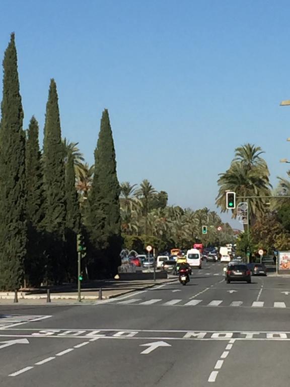 Hipalis Palmera Севілья Екстер'єр фото